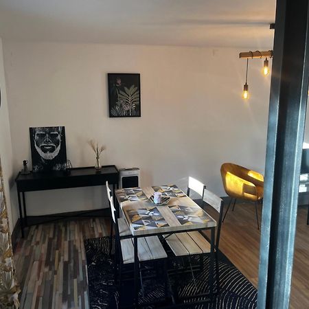 Vila Nid Douceur Et Douillet Proche Le Pal Diou  Exteriér fotografie